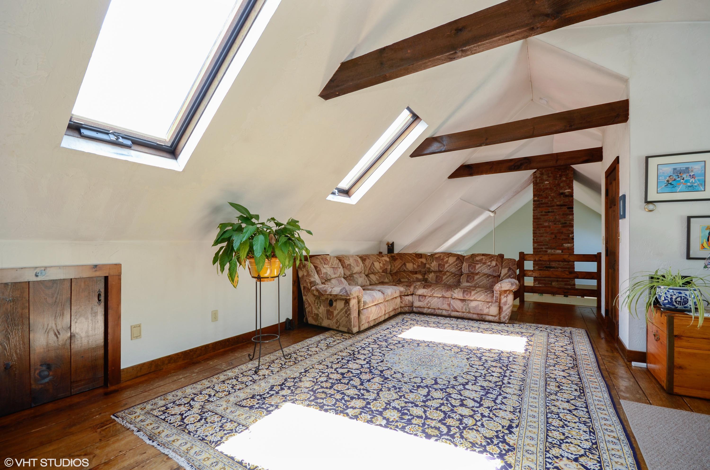 21 Long Boat Road Bourne, MA 02532 - Photo 10 of 24 Skylit and spacious