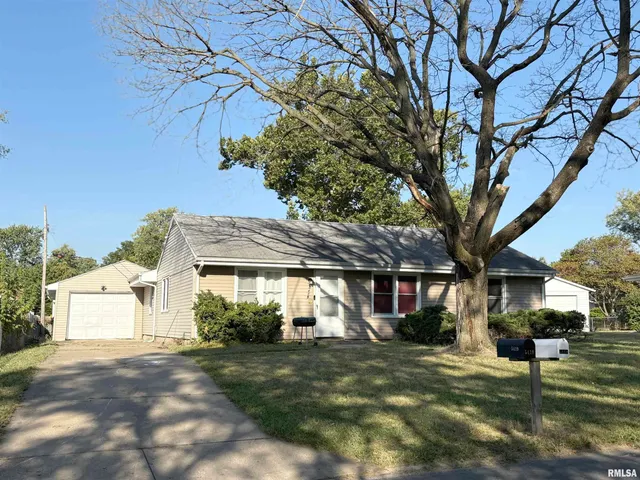 $139,900 | 5419 North Renwood Avenue, Peoria, IL 61614