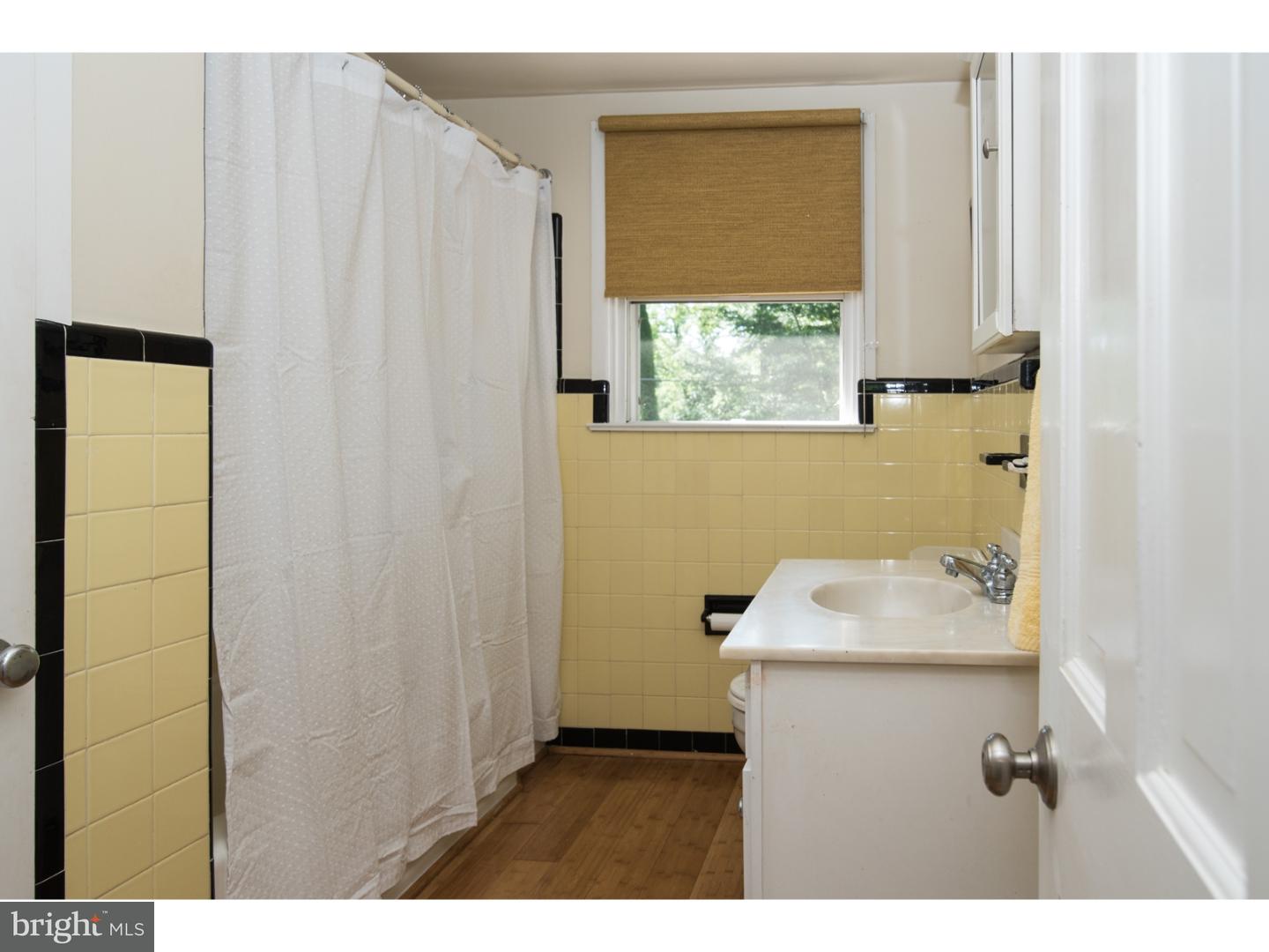 1396 Warner Road Jenkintown, PA 19046 - Photo 9 of 25 Bathroom