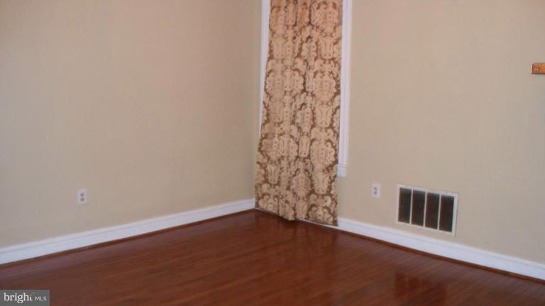 720 3rd Street Northeast Washington, DC 20002 - Photo 3 of 28 Dining Room