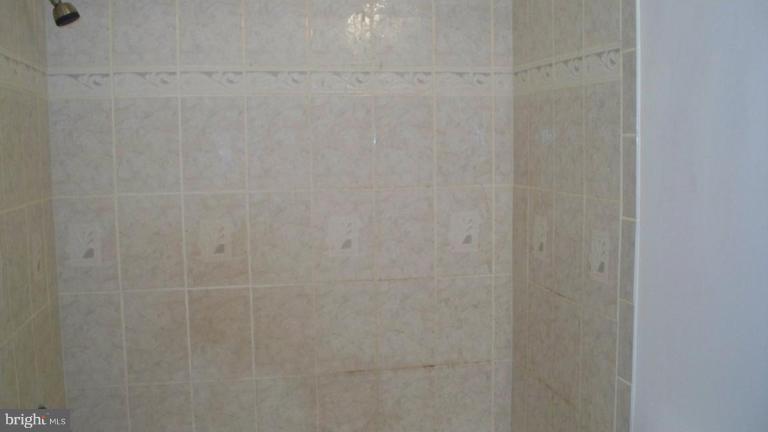 720 3rd Street Northeast Washington, DC 20002 - Photo 9 of 28 Bathroom