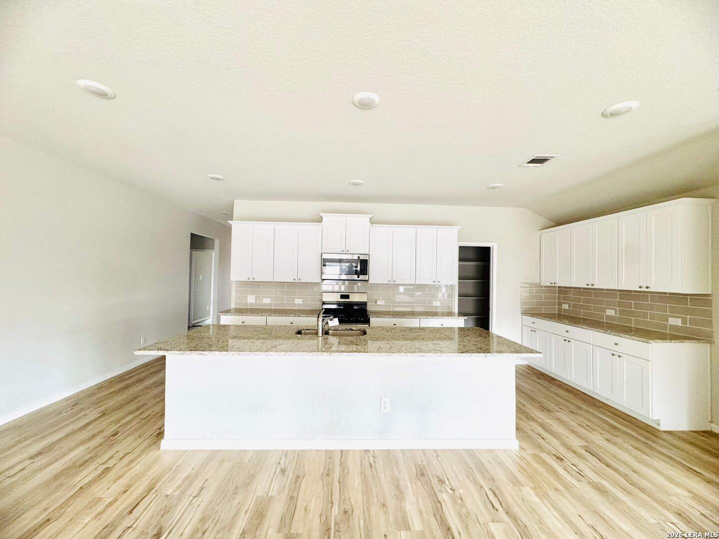 312 Agave Circle Jourdanton, TX 78026 - Photo 5 of 11