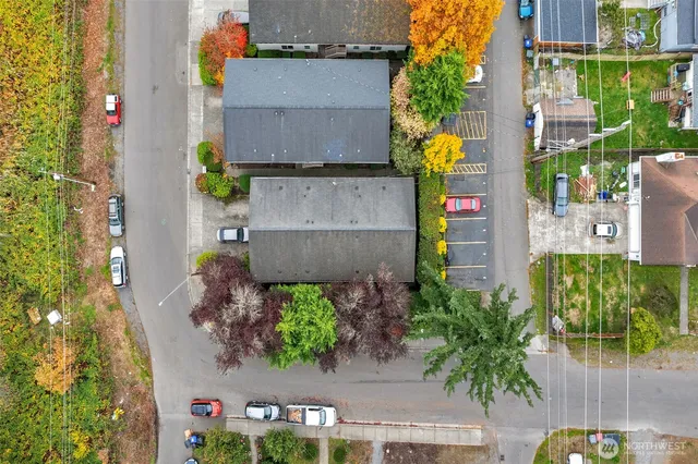 an aerial view of multiple house