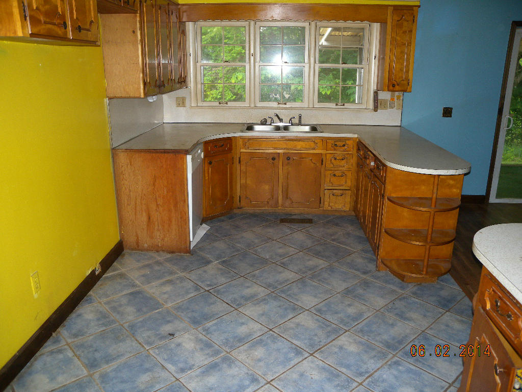 2421 Almost Heaven Road Covington, VA 24426 - Photo 12 of 30 DSCN5196