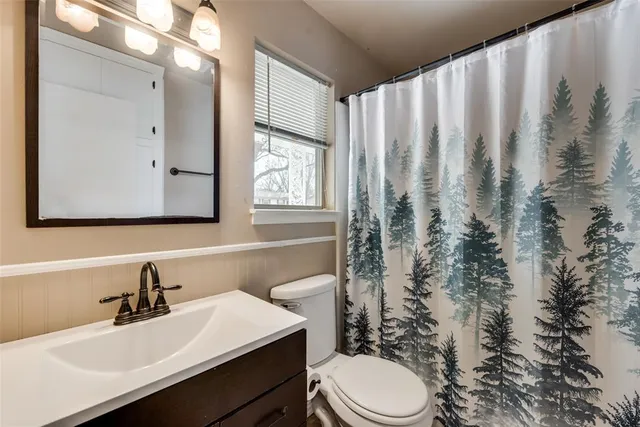 $1,875 | 336 Shoreline Drive, Azle, TX 76020