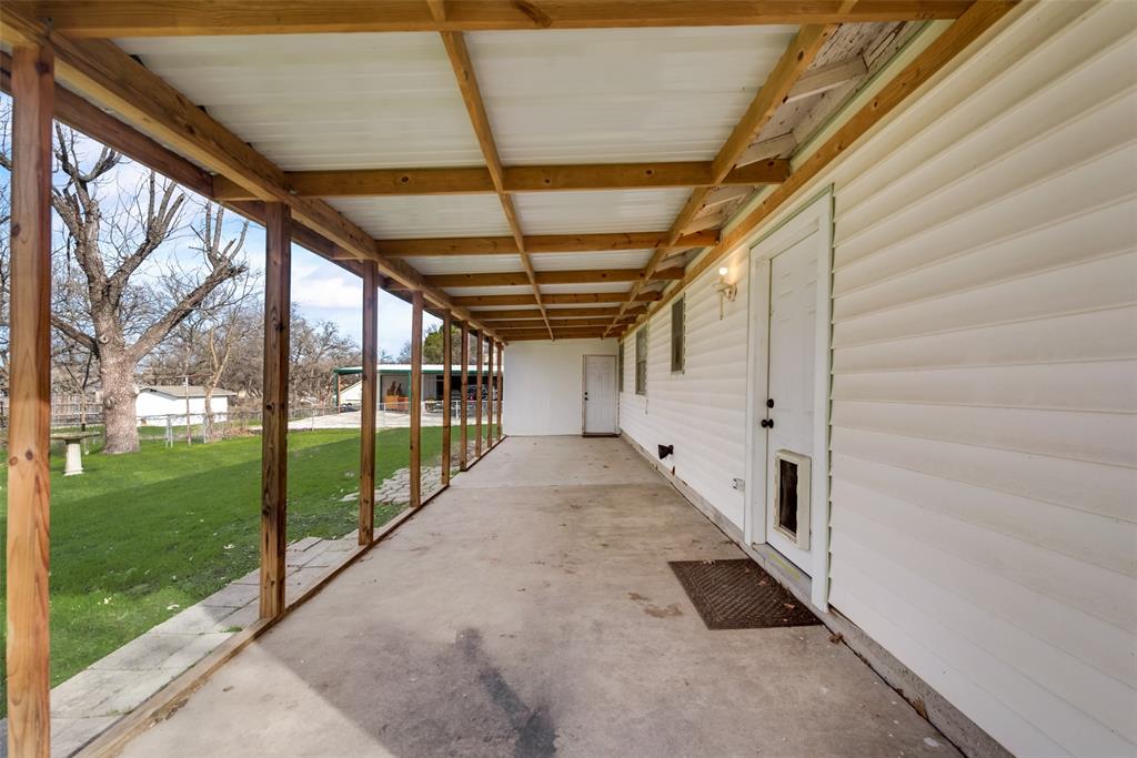 336 Shoreline Drive Azle, TX 76020 - Photo 18 of 20