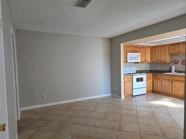 $1,800 | 5282 Southeast 43rd Trace, Okeechobee, FL 34974