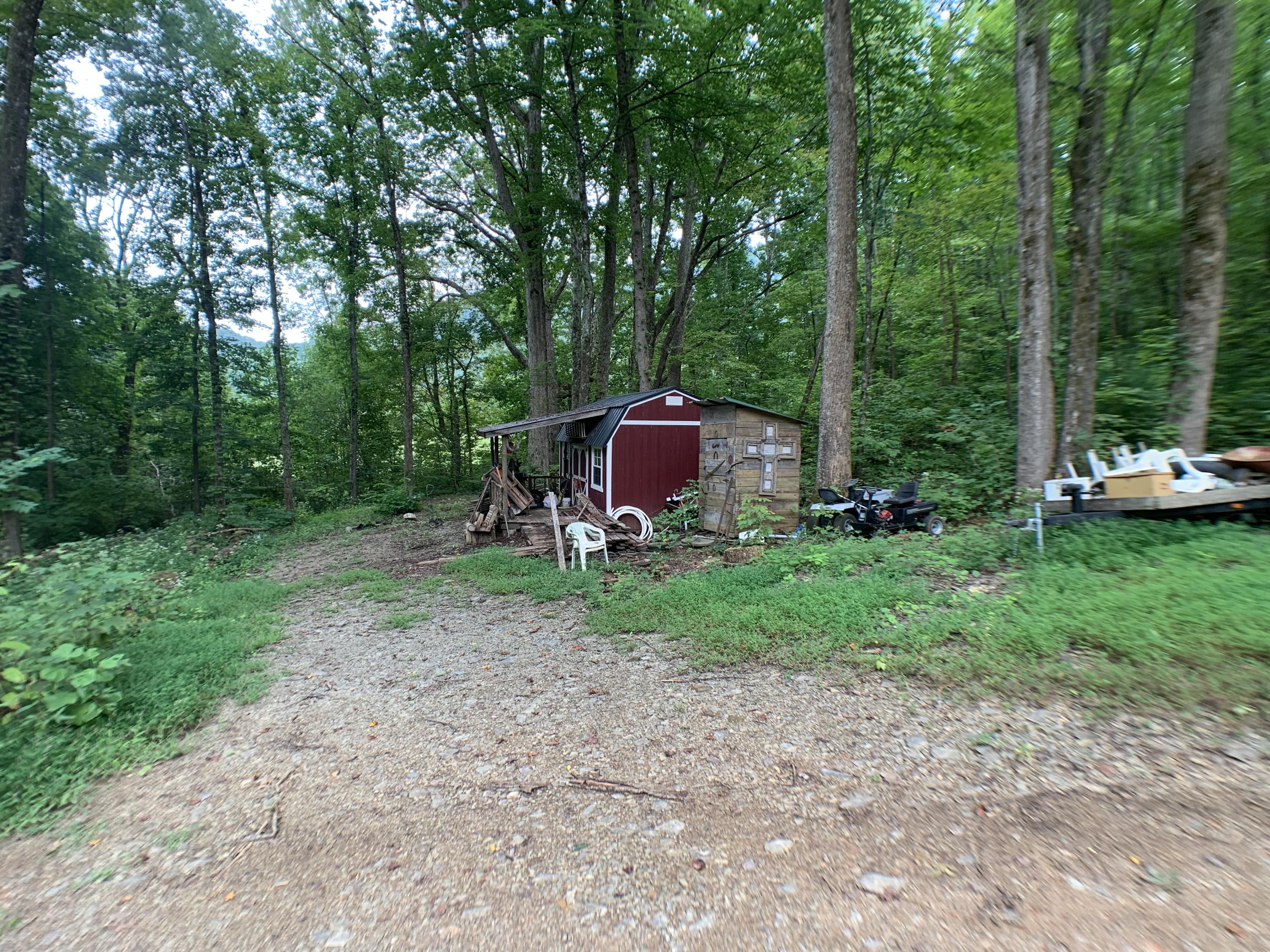 1203 Shuler Road Townsend, TN 37882 - Photo 4 of 14 DD7E6F26-BF09-4E29-AF1A-6B4E910CDDCD