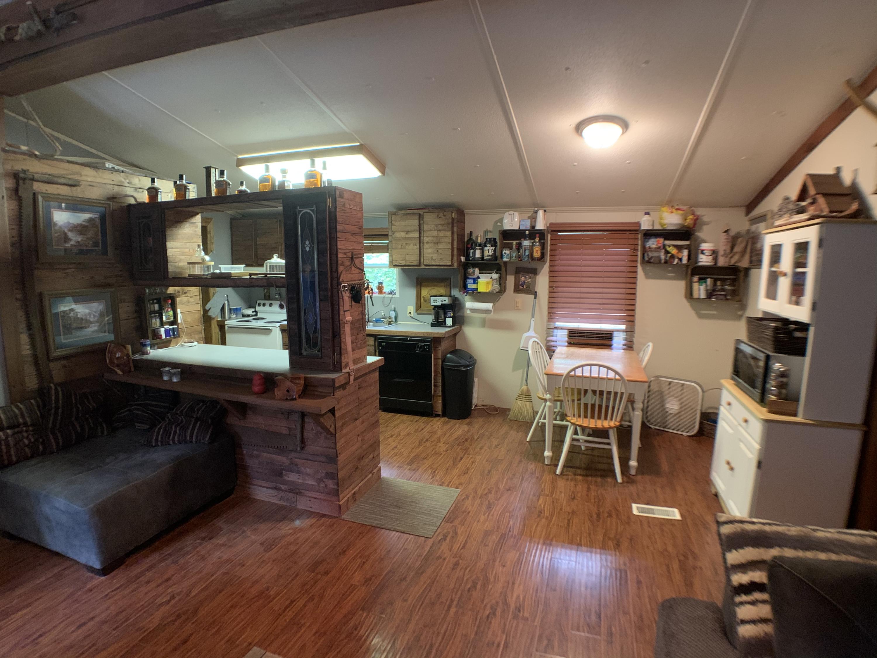 1203 Shuler Road Townsend, TN 37882 - Photo 10 of 14 26FE043E-871D-4496-AC59-55777F95DD71