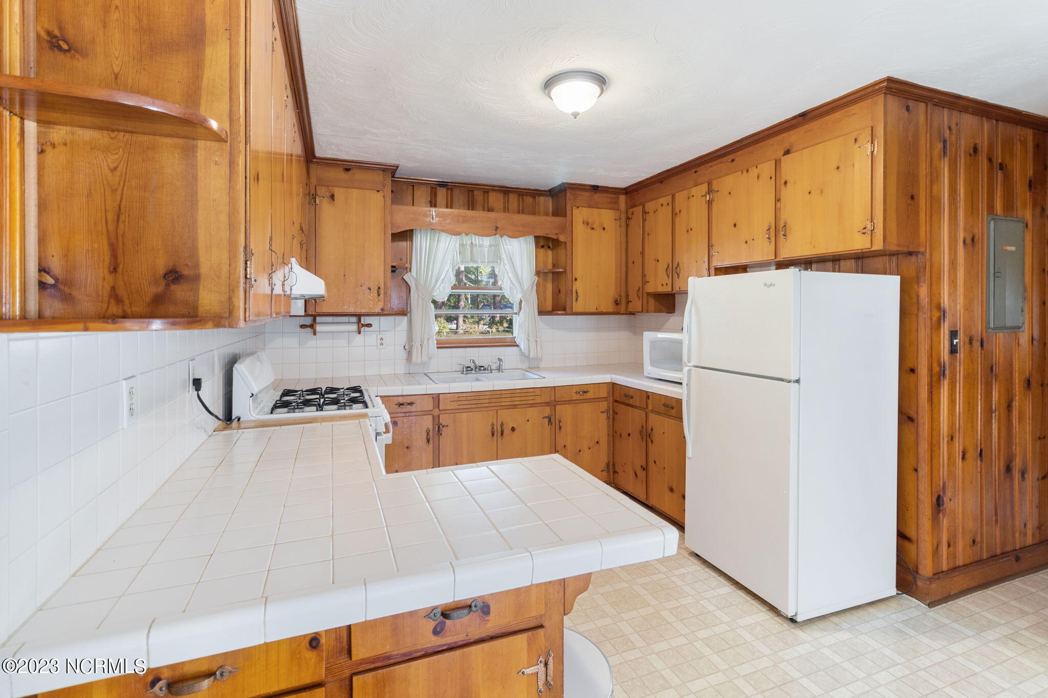 3000 Amherst Road Rocky Mount, NC 27804 - Photo 12 of 45 18-web-or-mls-IMG_2894