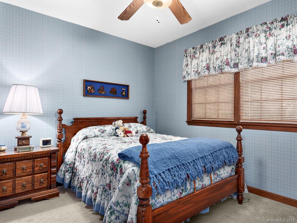 22 Spooks Branch Road Asheville, NC 28804 - Photo 15 of 25 Gallery Image 15