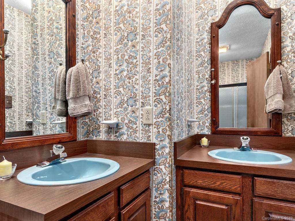 22 Spooks Branch Road Asheville, NC 28804 - Photo 16 of 25 Gallery Image 16
