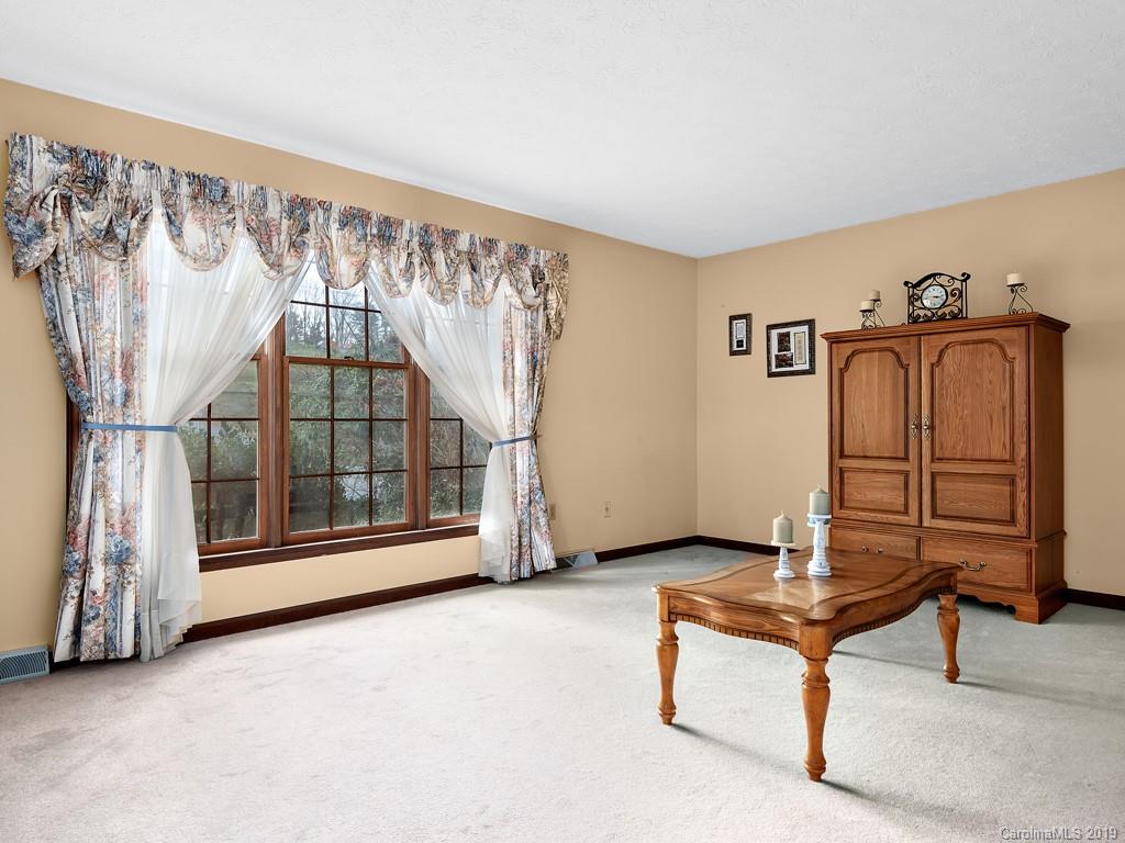 22 Spooks Branch Road Asheville, NC 28804 - Photo 18 of 25 Gallery Image 18