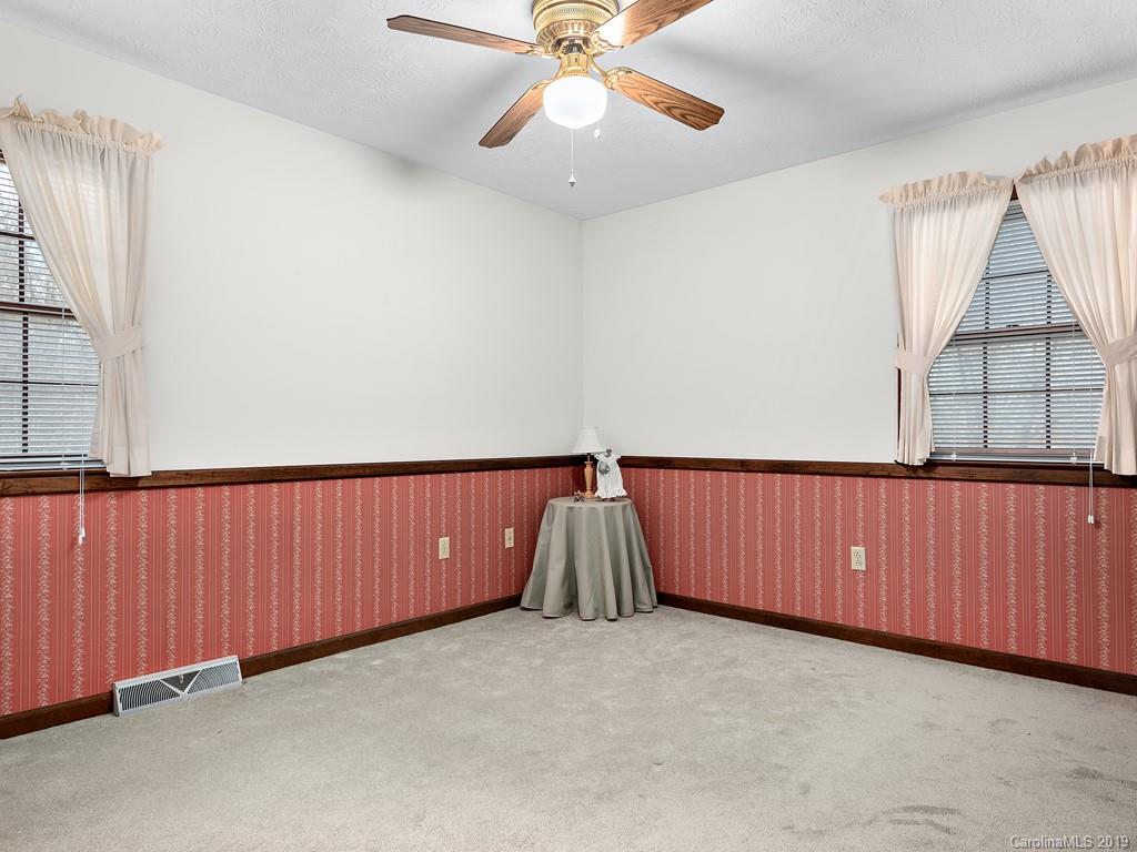 22 Spooks Branch Road Asheville, NC 28804 - Photo 21 of 25 Gallery Image 21