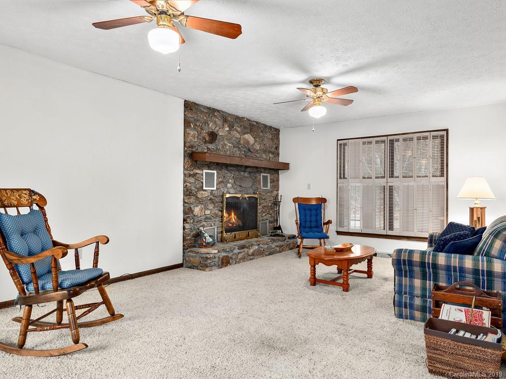 22 Spooks Branch Road Asheville, NC 28804 - Photo 6 of 25 Gallery Image 6