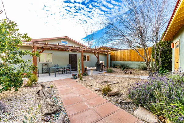 $369,900 | 140 North Kellner Avenue, Superior, AZ 85173