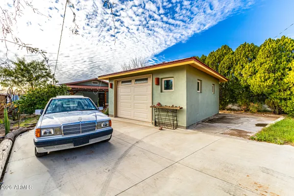 $369,900 | 140 North Kellner Avenue, Superior, AZ 85173