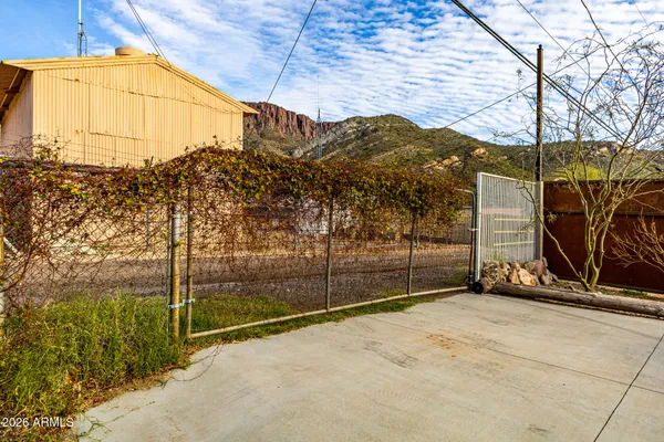 $369,900 | 140 North Kellner Avenue, Superior, AZ 85173