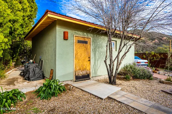 $369,900 | 140 North Kellner Avenue, Superior, AZ 85173