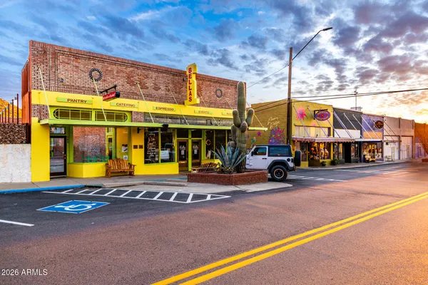 $369,900 | 140 North Kellner Avenue, Superior, AZ 85173