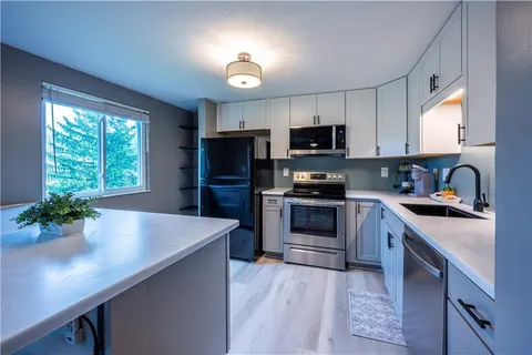 $187,500 | 105 Lebeouf Drive, New Kensington, PA 15068