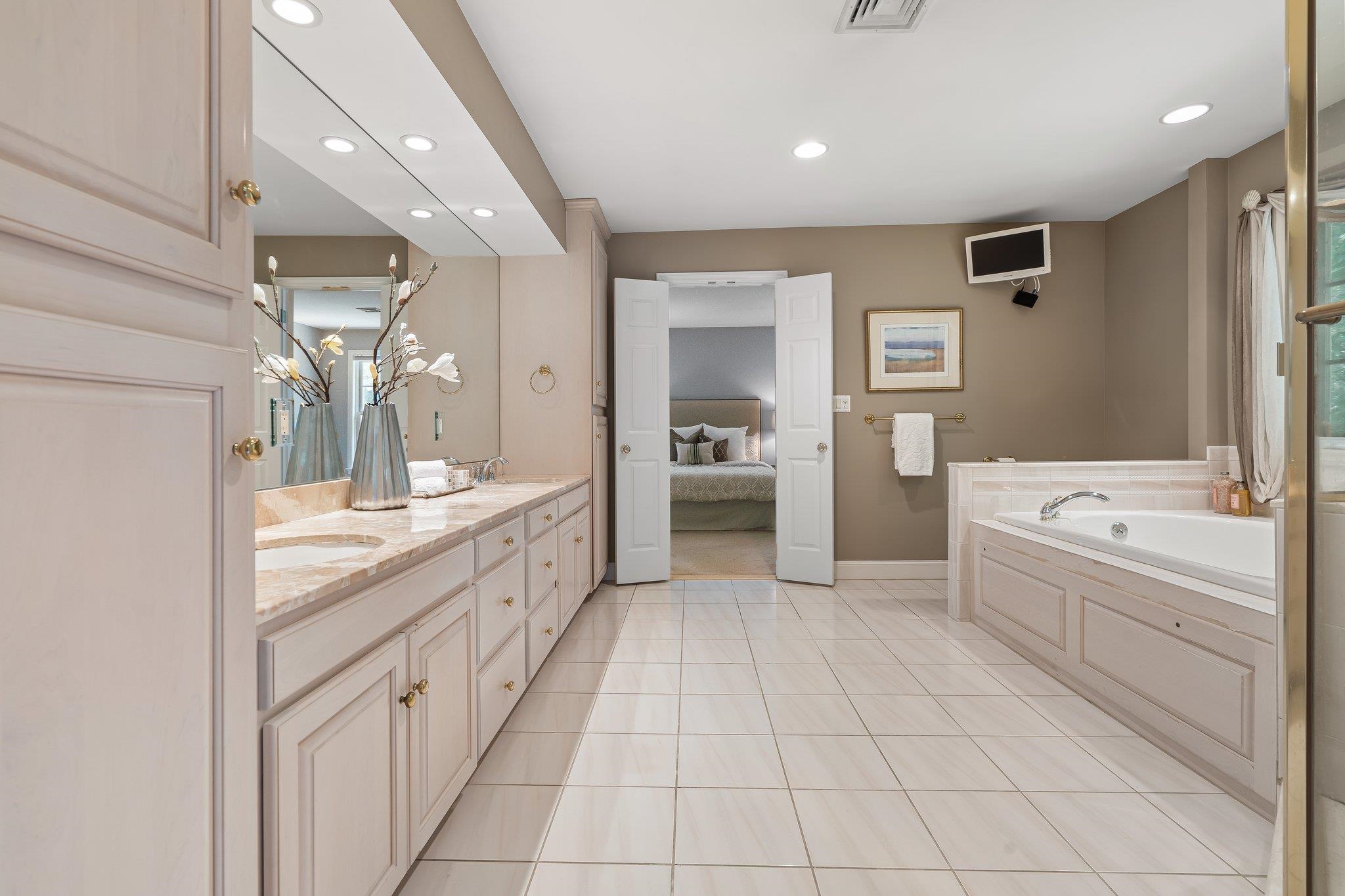61 Gale Road Hampton, NH 03842 - Photo 21 of 35