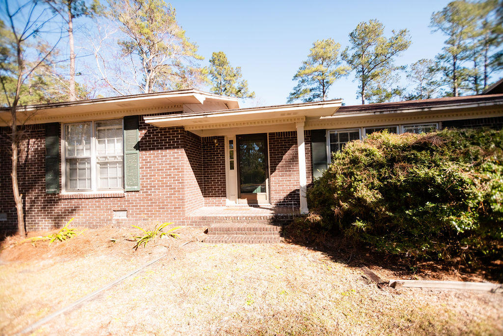 652 Otis Road Walterboro, SC 29488 - Photo 3 of 25 IMG_4205