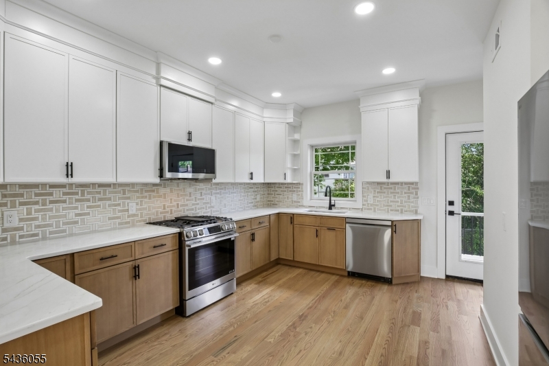 318 Halsey Road Parsippany, NJ 07054 - Photo 11 of 39
