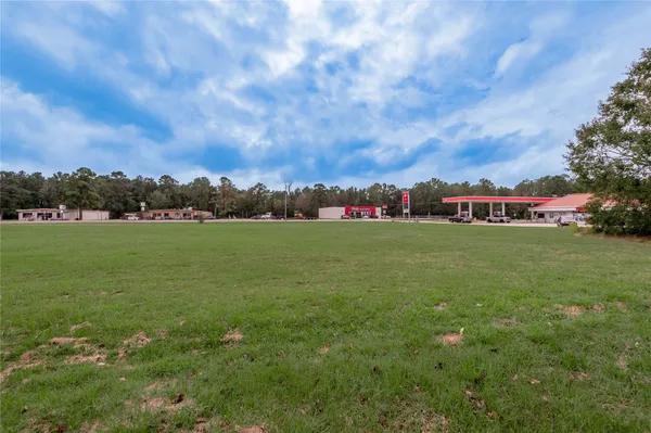 $1,300,000 | Na Na Us-190, Onalaska, TX 77360
