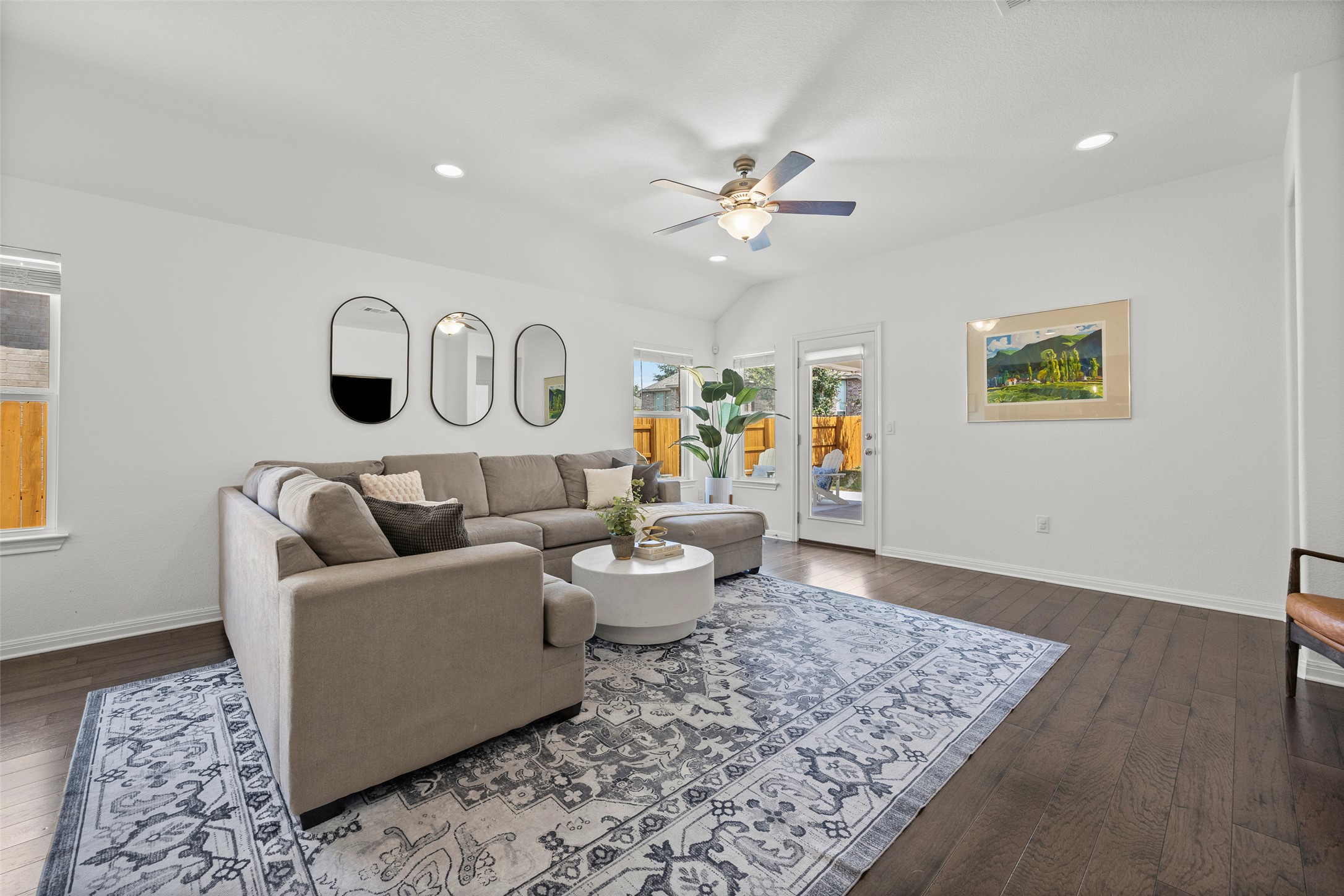 3815 Park Point Path Round Rock, TX 78681 - Photo 11 of 31 Gallery Image 11