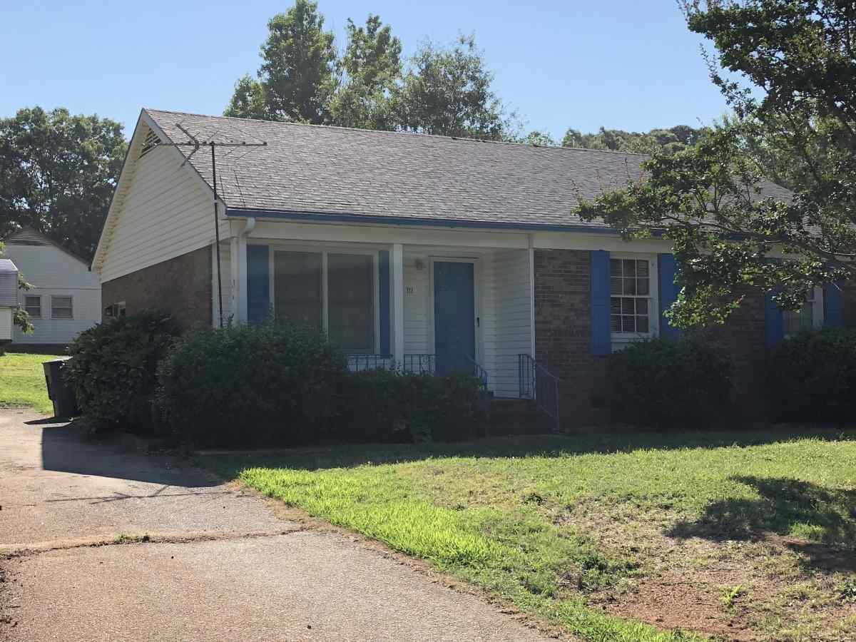 111 Raintree Drive Spartanburg, SC 29301 - Photo 1 of 22 Gallery Image 1