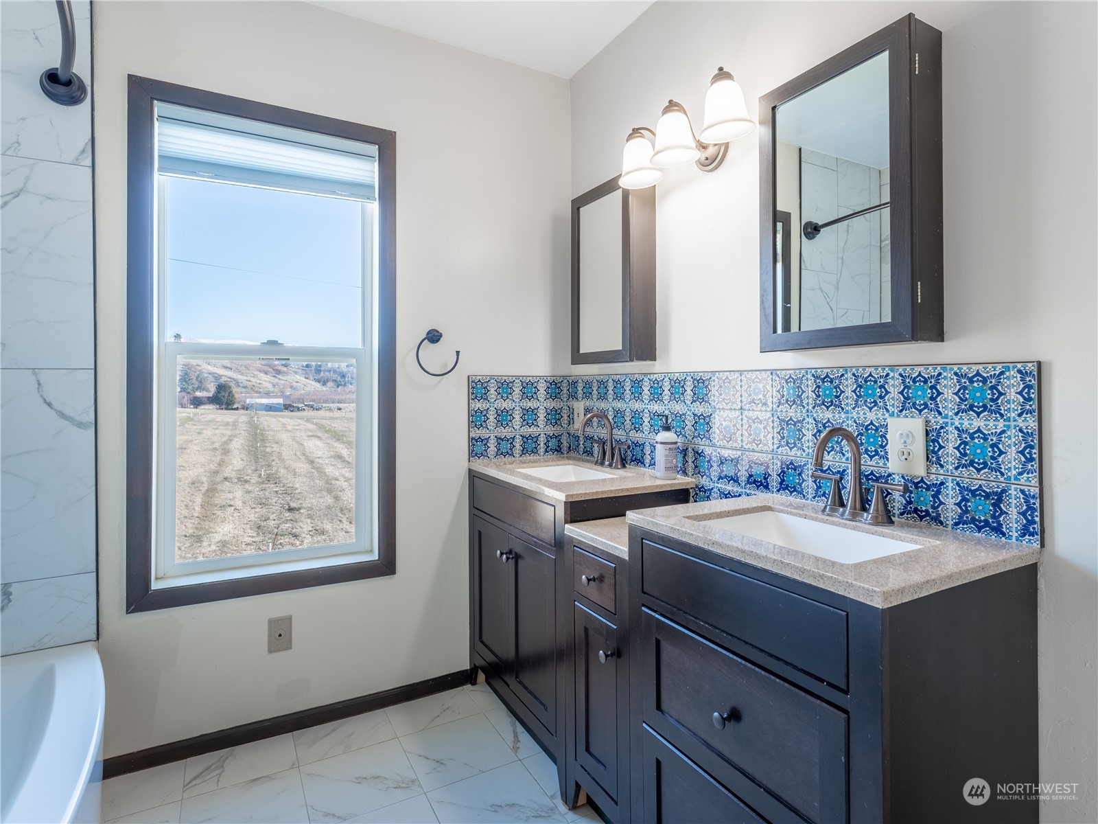 1101 Lower Sunnyslope Road Wenatchee, WA 98801 - Photo 24 of 40 Gallery Image 24
