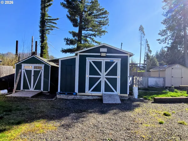 $329,000 | 52912 McKenzie Highway, Blue River, OR 97413