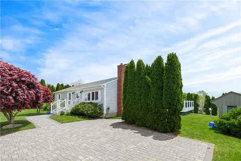 $1,495,000 | 35 Willow Avenue, Narragansett, RI 02882