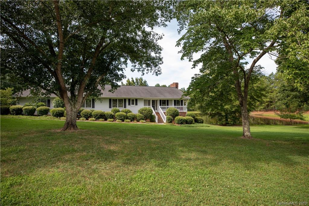 1127 Bate Harvey Road Clover, SC 29710 - Photo 13 of 48