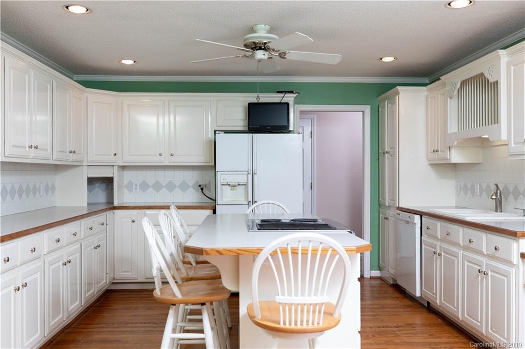 1127 Bate Harvey Road Clover, SC 29710 - Photo 29 of 48