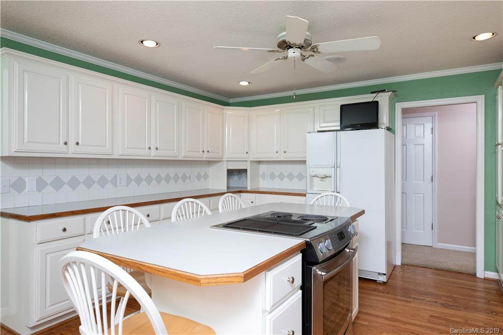 1127 Bate Harvey Road Clover, SC 29710 - Photo 30 of 48