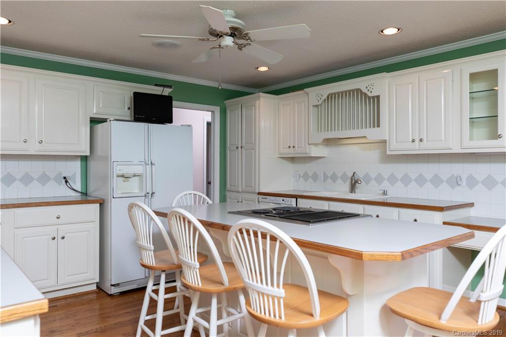 1127 Bate Harvey Road Clover, SC 29710 - Photo 37 of 48