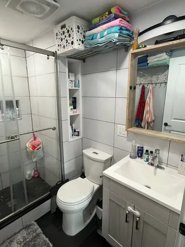 $2,300 | 530-532 40th Street, Unit 2, Union City, NJ 07087