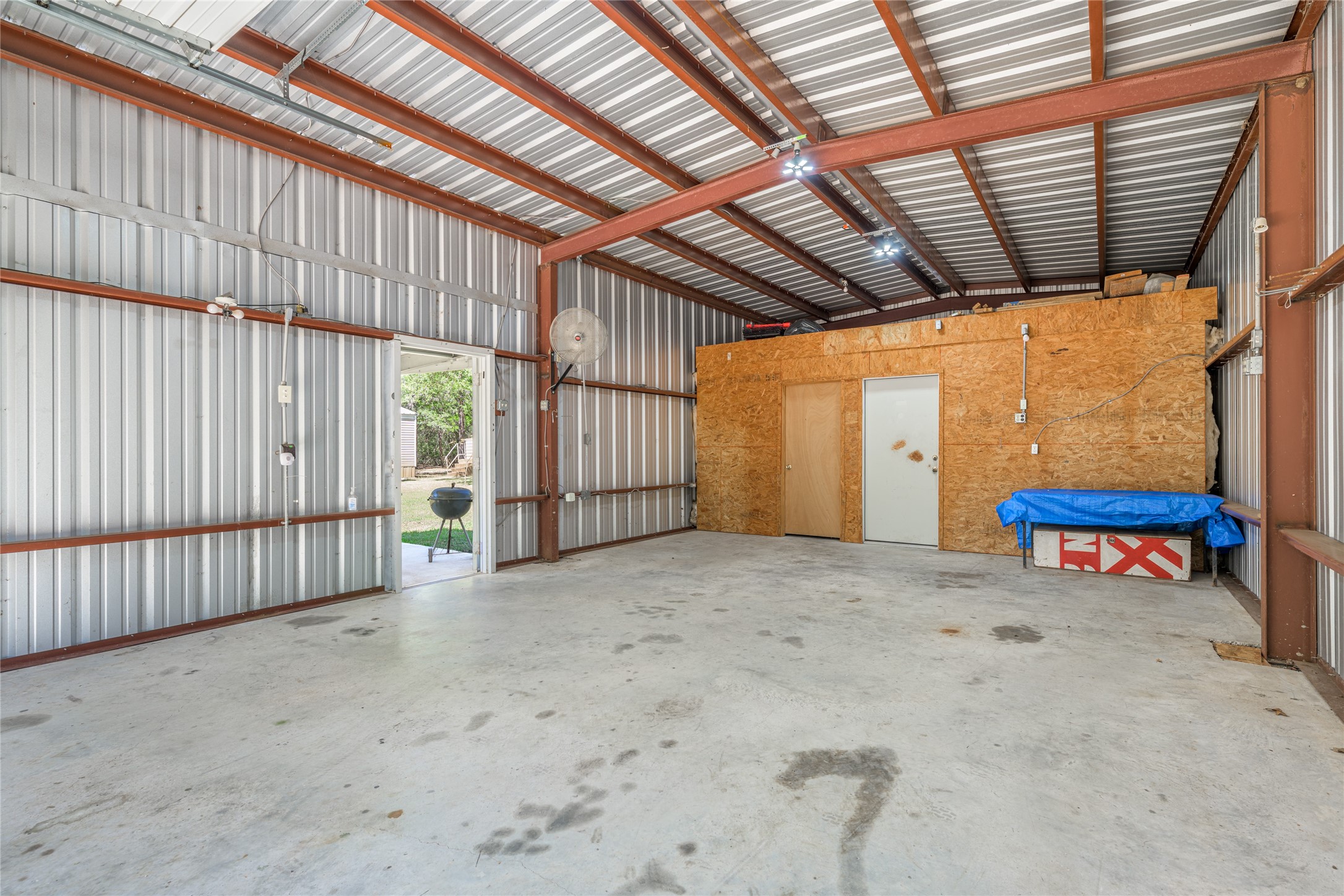 3940 Davis Road West Point, TX 78963 - Photo 18 of 22 a view of a garage