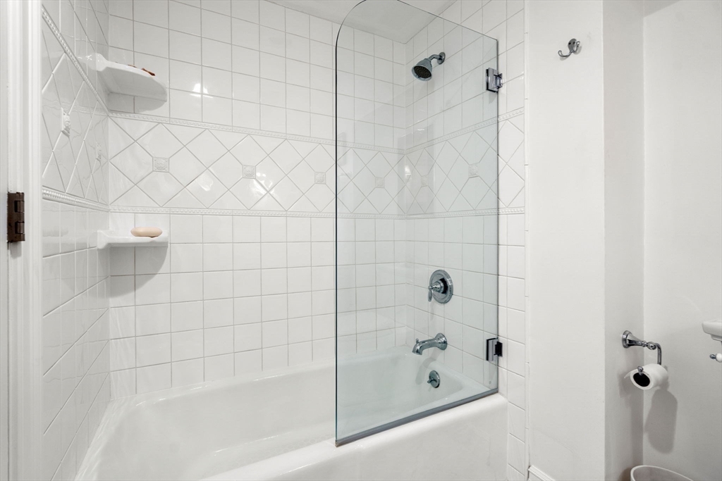 85 Grove Street, Unit 311 Wellesley, MA 02482 - Photo 19 of 28