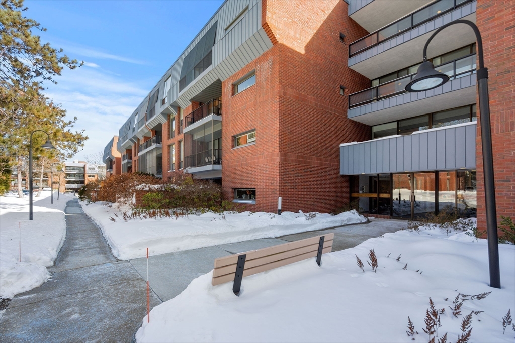 85 Grove Street, Unit 311 Wellesley, MA 02482 - Photo 26 of 28