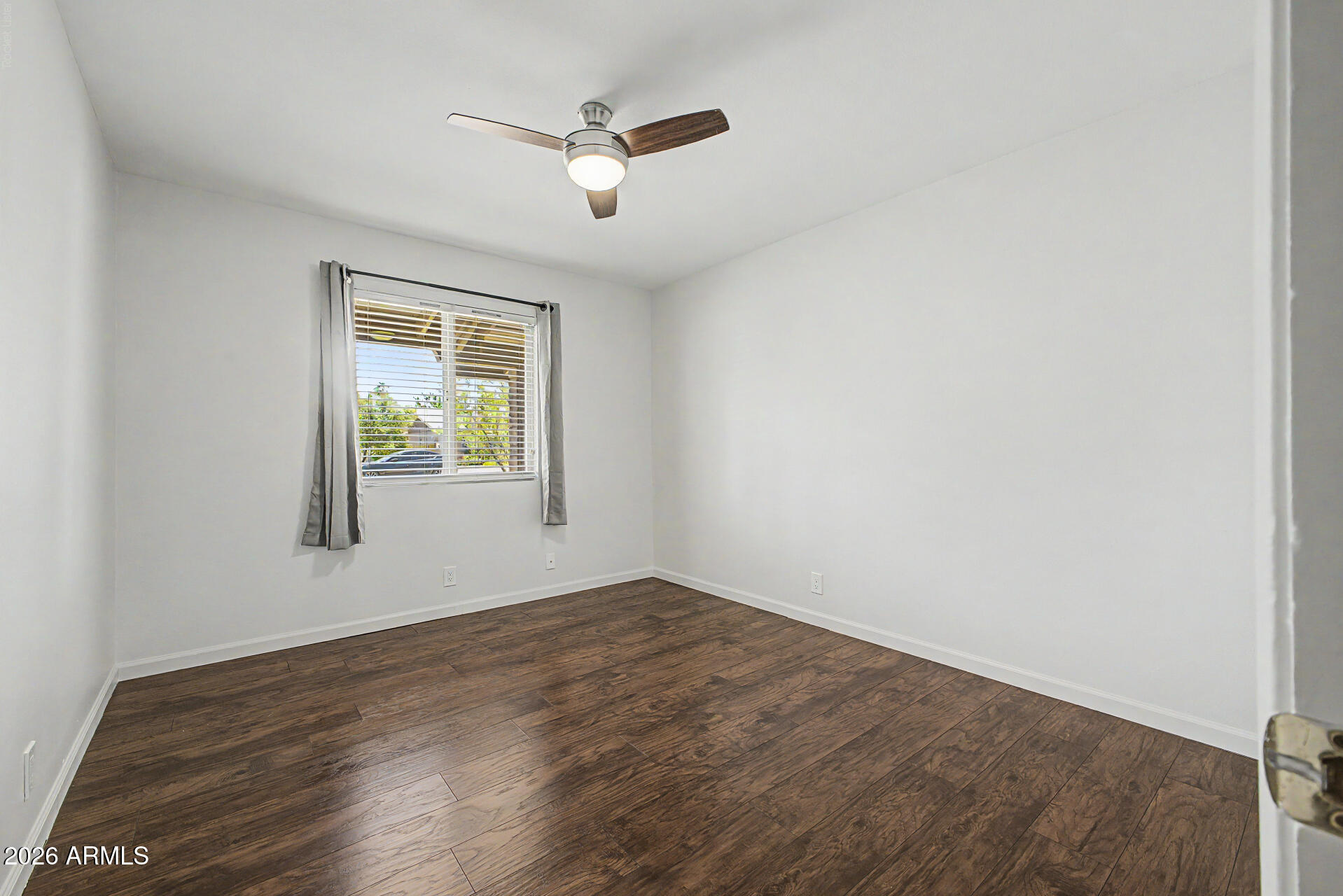 3910 East Shangri La Road Phoenix, AZ 85028 - Photo 20 of 33