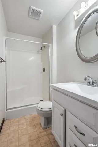 $80,000 | 1249 48th Avenue, Unit 18, East Moline, IL 61244