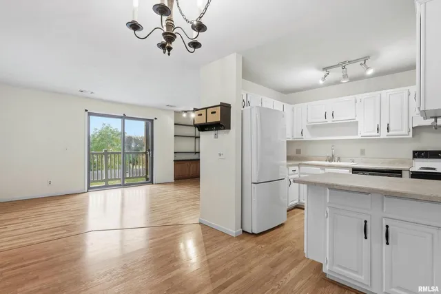 $80,000 | 1249 48th Avenue, Unit 18, East Moline, IL 61244