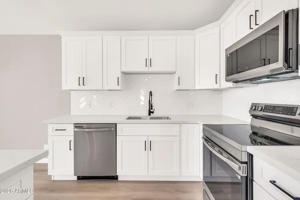 $449,000 | 921 South Val Vista Drive, Unit 41, Mesa, AZ 85204