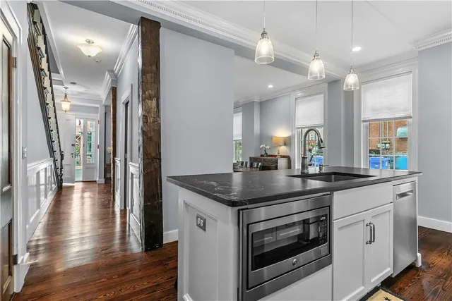 $885,000 | 44 Bradford Street, Unit 49, Bristol, RI 02809