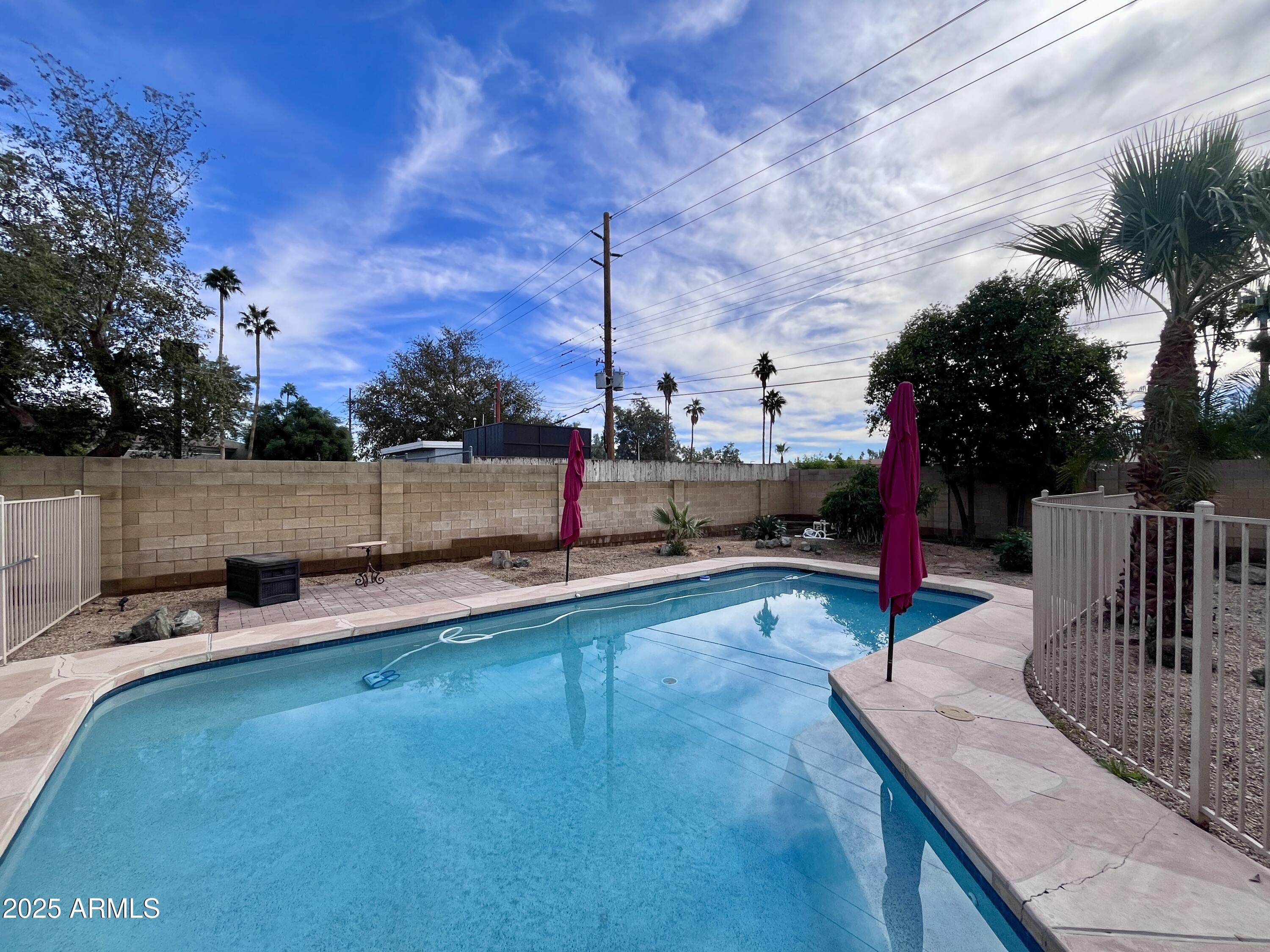 2129 East Huntington Drive Tempe, AZ 85282 - Photo 26 of 36 a view of a backyard with sitting area