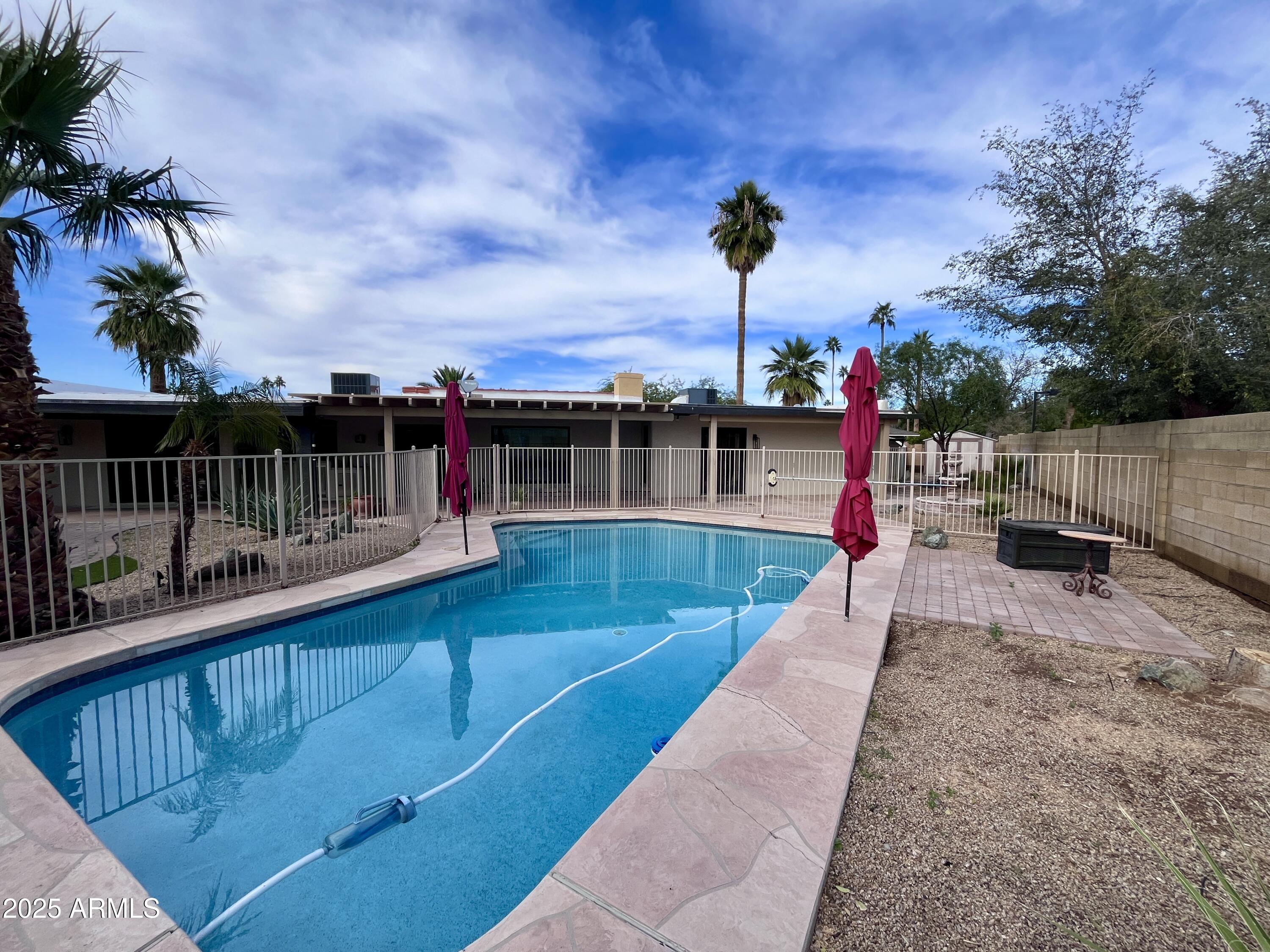 2129 East Huntington Drive Tempe, AZ 85282 - Photo 29 of 36 a view of a swimming pool with a deck