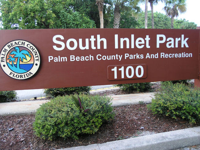 2679 South Ocean Boulevard, Unit 2B Boca Raton, FL 33432 - Photo 40 of 42 a sign that is sitting on the side of a building